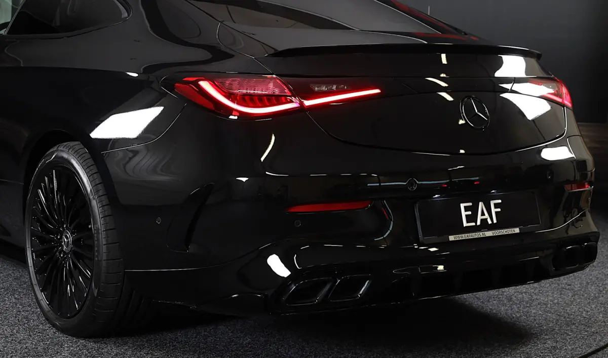 300 e AMG 53 Look / Head Up / Burmester / 360 Camera / Acc / Elek Stoelen / Memory / Open Pano / 20 Inch