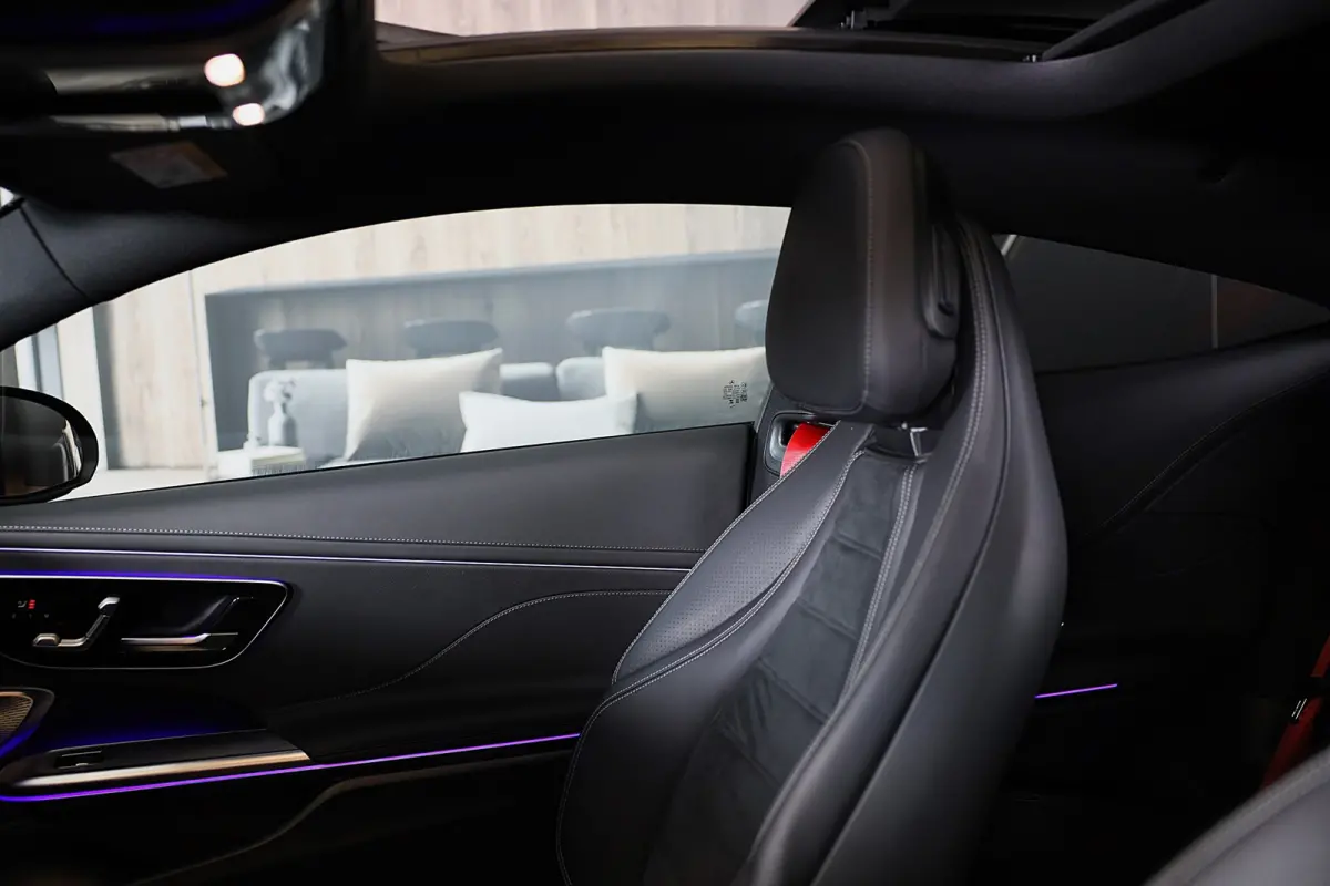 300 e AMG 53 Look / Head Up / Burmester / 360 Camera / Acc / Elek Stoelen / Memory / Open Pano / 20 Inch