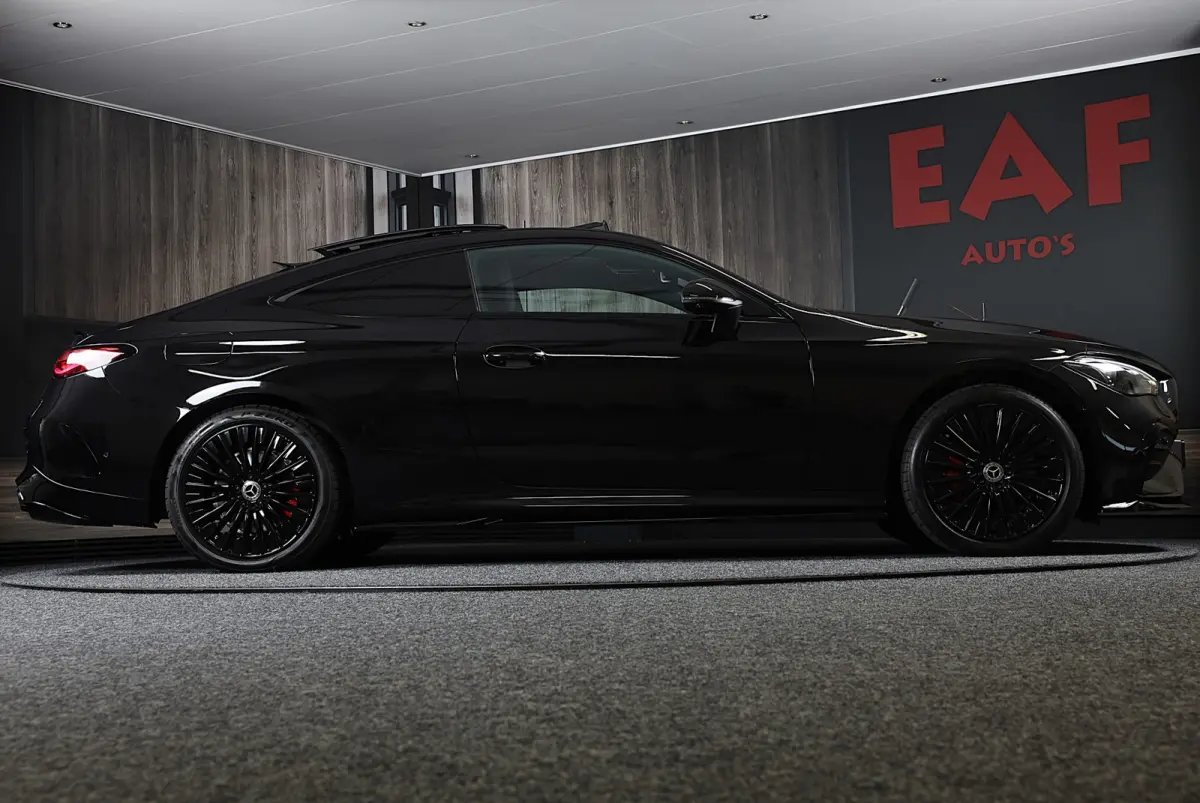 300 e AMG 53 Look / Head Up / Burmester / 360 Camera / Acc / Elek Stoelen / Memory / Open Pano / 20 Inch