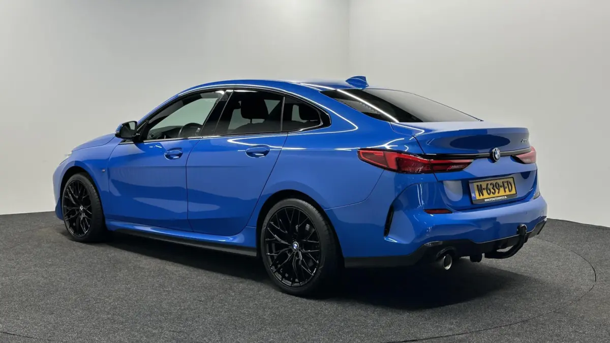 218i High Executive M Sport TREKHAAK CARPLAY NAVI ADAPTIEF CRUISE.