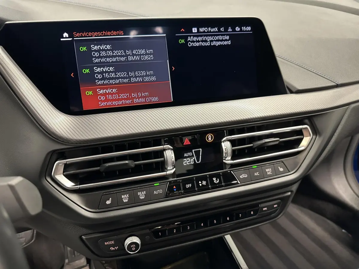 218i High Executive M Sport TREKHAAK CARPLAY NAVI ADAPTIEF CRUISE.