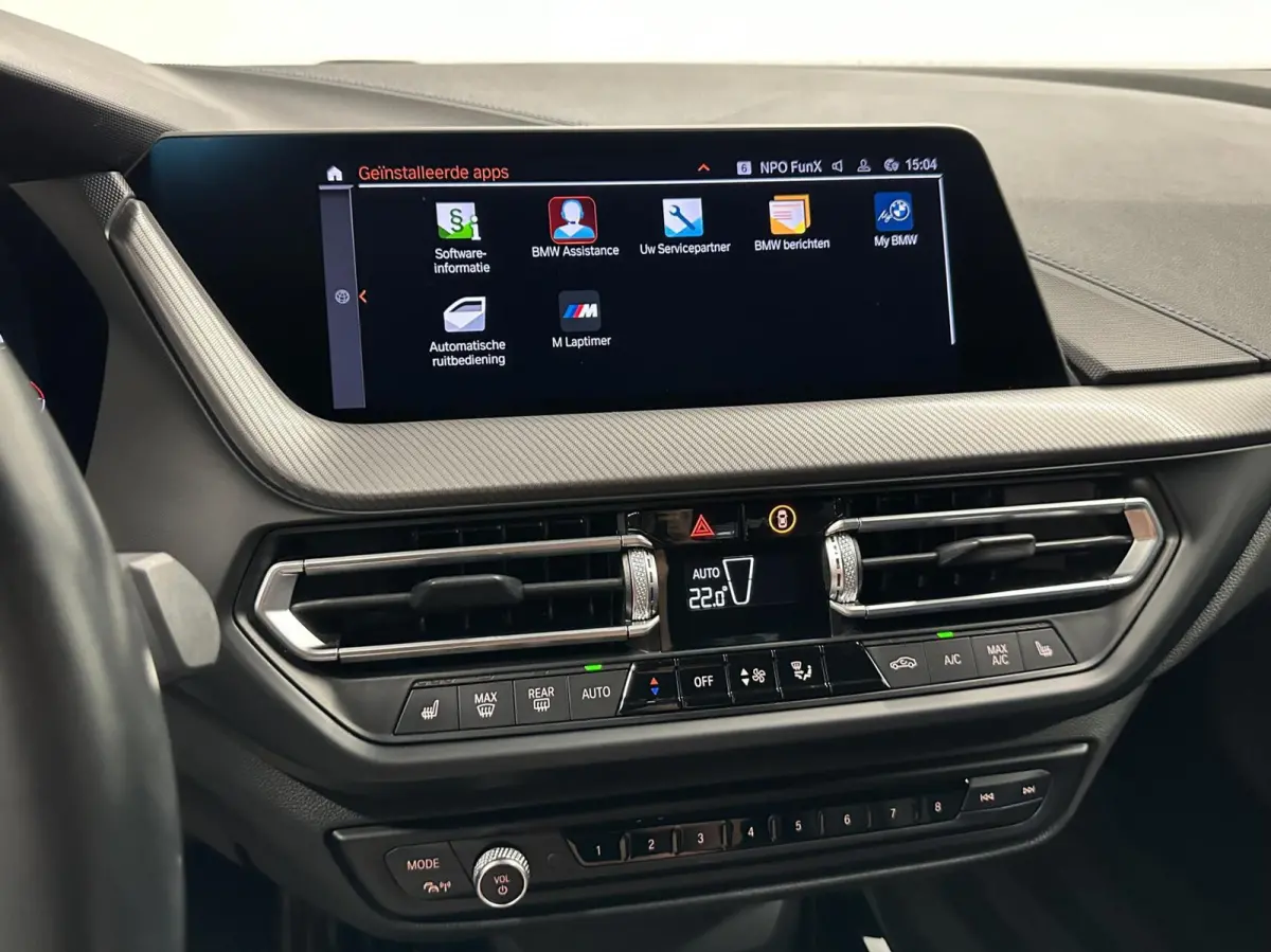 218i High Executive M Sport TREKHAAK CARPLAY NAVI ADAPTIEF CRUISE.