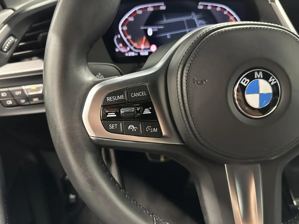 218i High Executive M Sport TREKHAAK CARPLAY NAVI ADAPTIEF CRUISE.