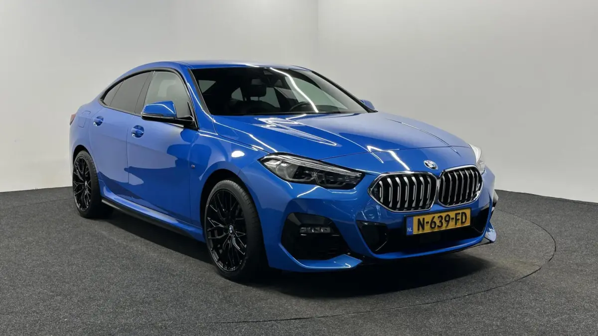 218i High Executive M Sport TREKHAAK CARPLAY NAVI ADAPTIEF CRUISE.