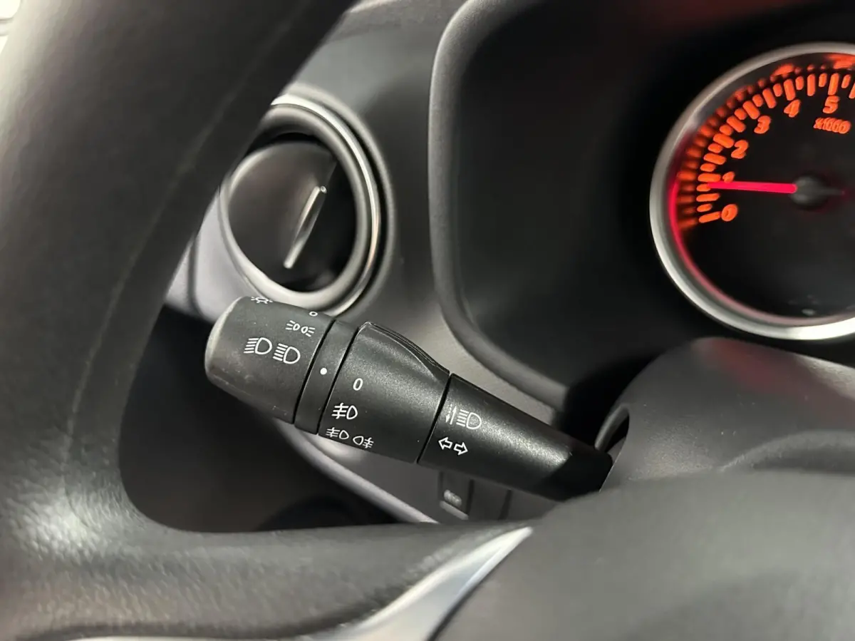0.9 TCe Tech Road AIRCO 35000 KM.
