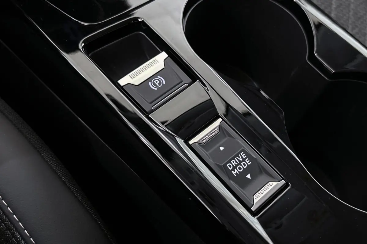 1.2 Hybrid 110 e-DCS6 Allure Apple CarPlay Climate Control 16"