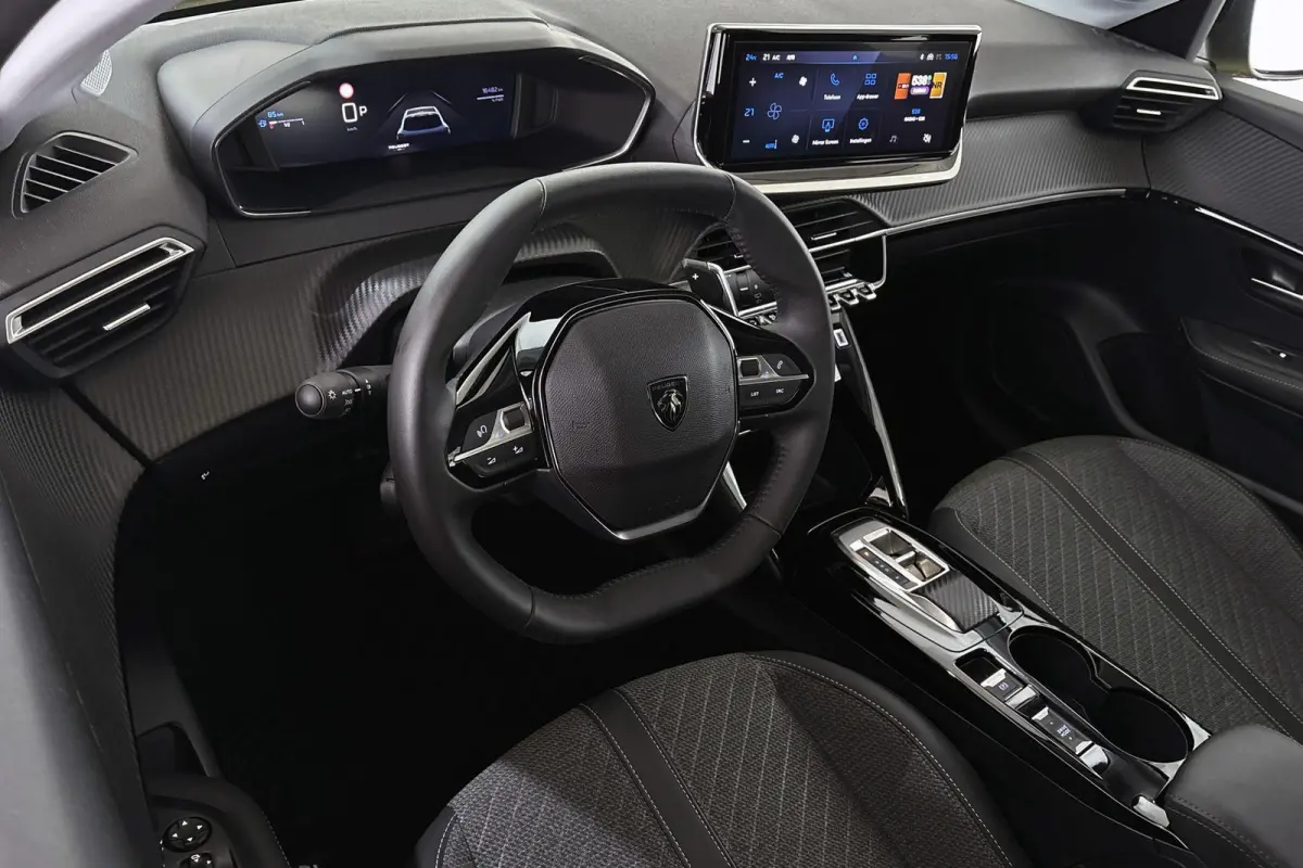 1.2 Hybrid 110 e-DCS6 Allure Apple CarPlay Climate Control 16"