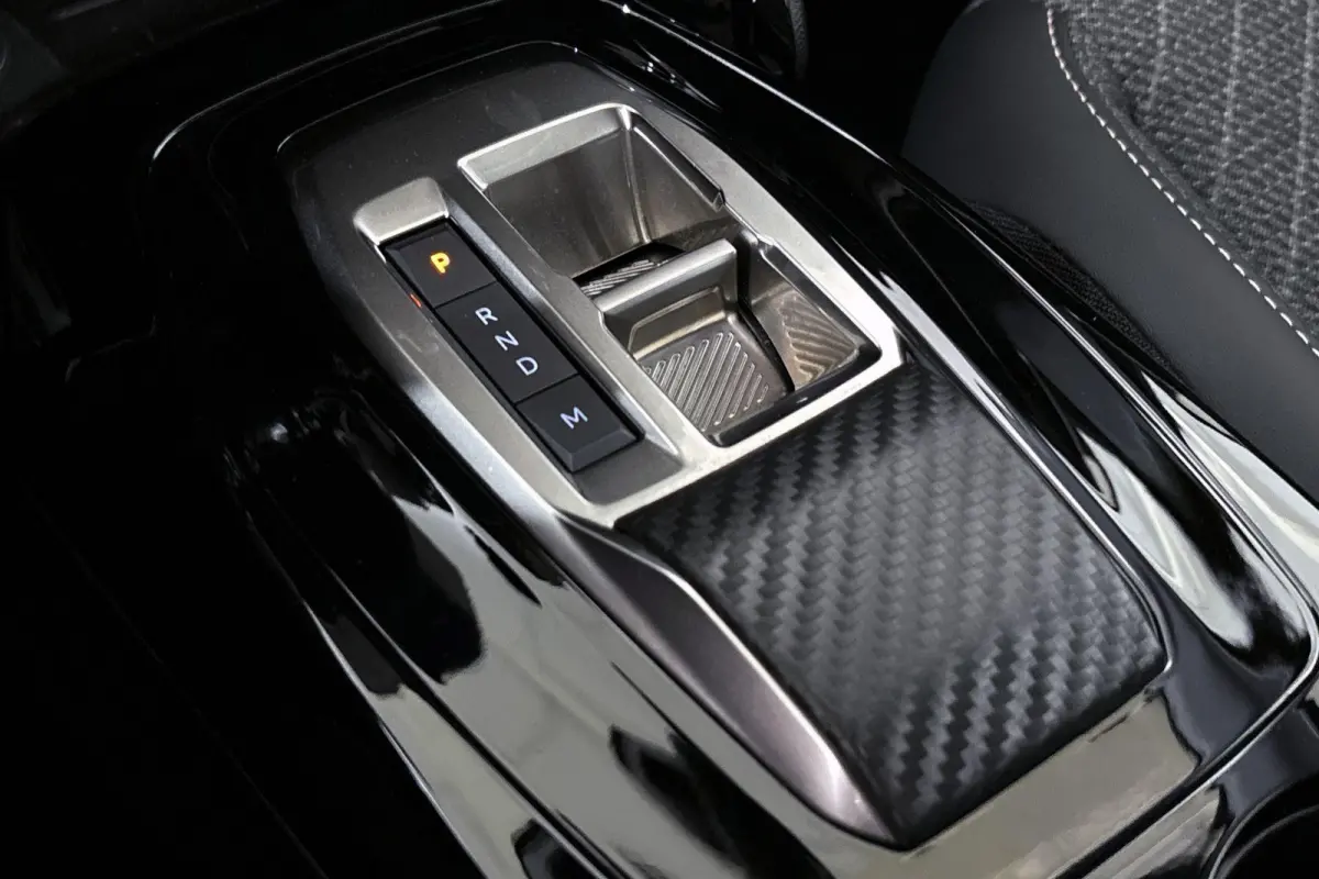 1.2 Hybrid 110 e-DCS6 Allure Apple CarPlay Climate Control 16"