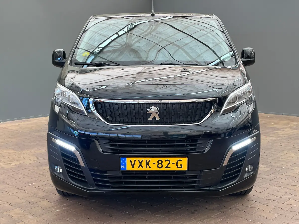 2.0 BlueHDI 145 S&S DC | Apple Carplay & Android Auto | Airco | Dubbele Cabine | | 2 zitplaatsen rechtsvoor | Achterdeuren met ruiten | Airco