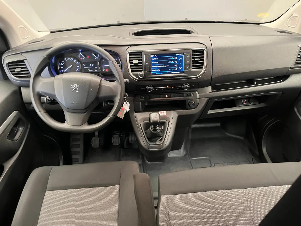 2.0 BlueHDI 145 S&S DC | Apple Carplay & Android Auto | Airco | Dubbele Cabine | | 2 zitplaatsen rechtsvoor | Achterdeuren met ruiten | Airco