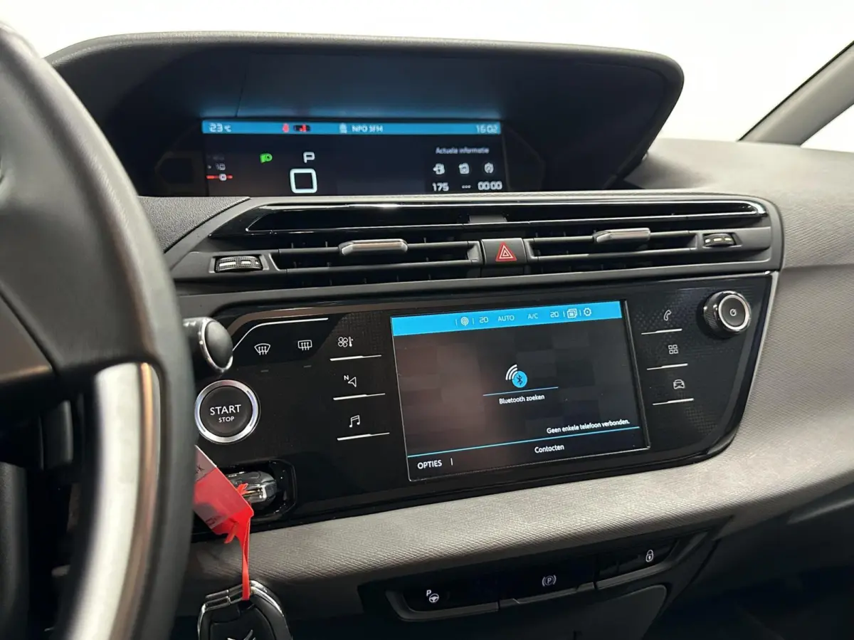 1.2 PureTech Shine CAMERA CARPLAY ECC CRUISE LM 26000 KM.