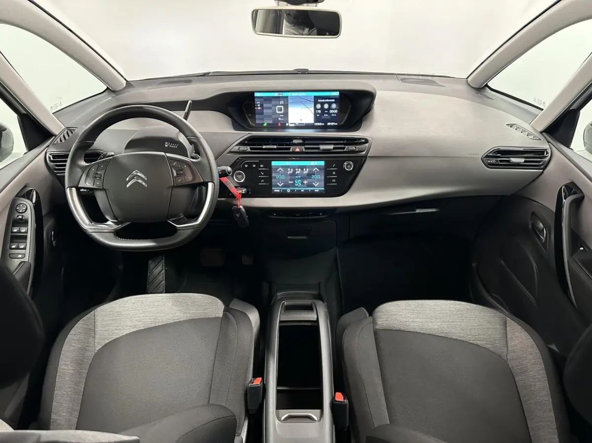1.2 PureTech Shine CAMERA CARPLAY ECC CRUISE LM 26000 KM.