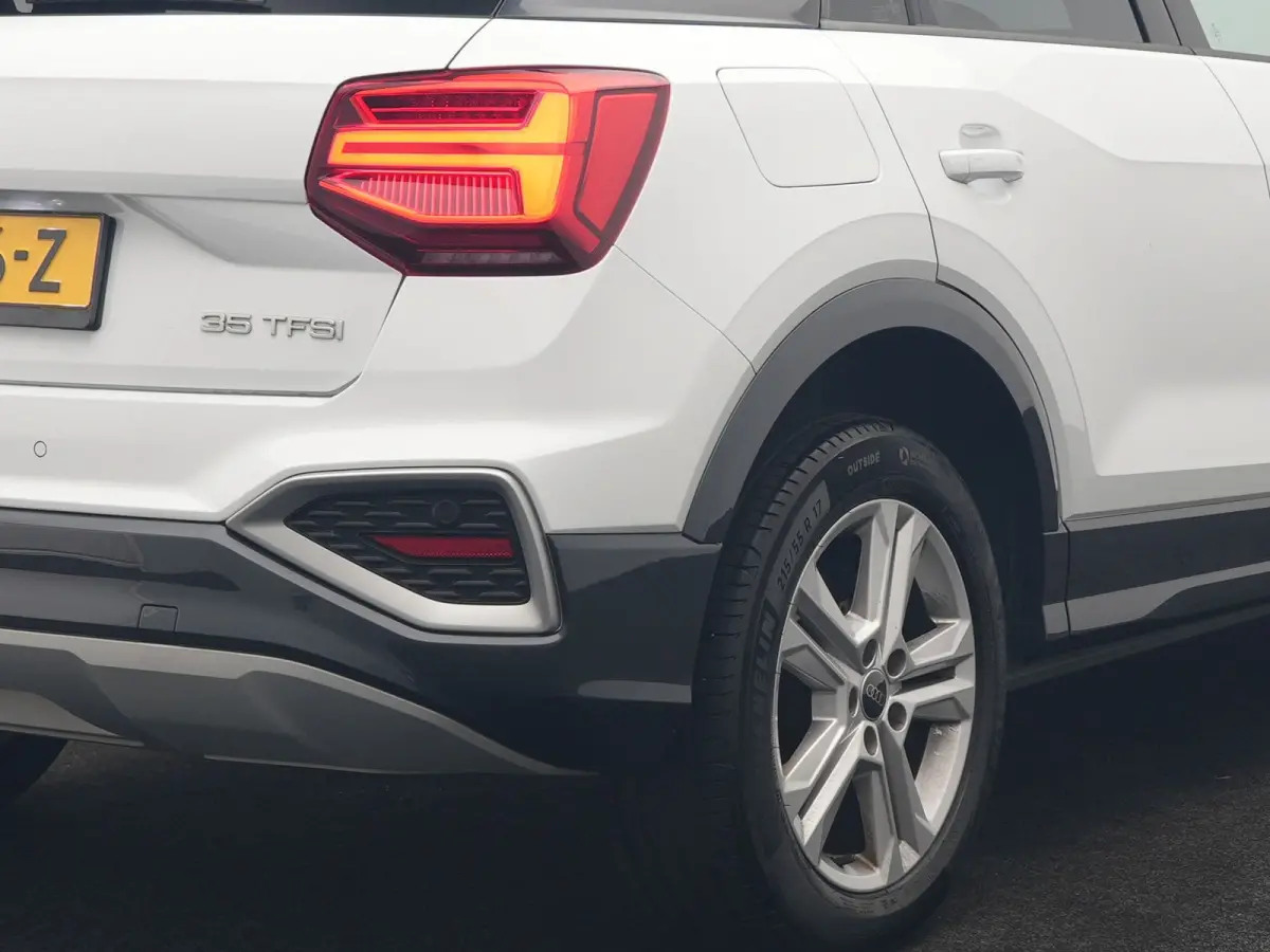 35 TFSI Advanced edition 150pk AUTOMAAT | Adaptive Cruise | Camera | Matrix LED | Keyless Entry | Voorstoelen Verwarmd | Apple Carplay | DAB | Lane Assist |
