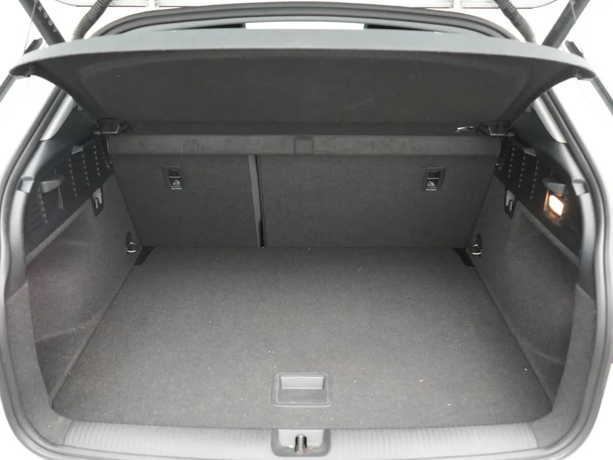 35 TFSI Advanced edition 150pk AUTOMAAT | Adaptive Cruise | Camera | Matrix LED | Keyless Entry | Voorstoelen Verwarmd | Apple Carplay | DAB | Lane Assist |