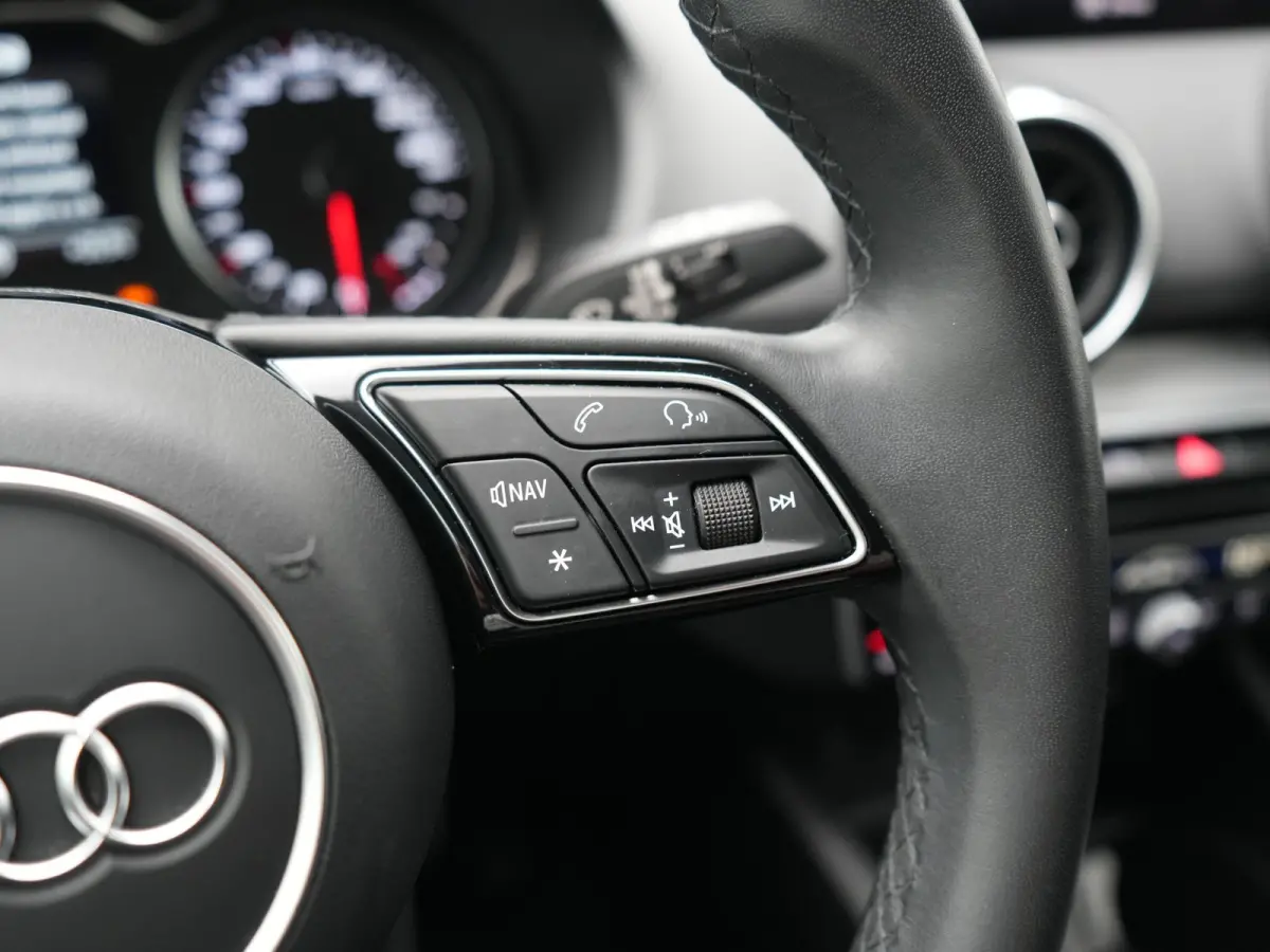 35 TFSI Advanced edition 150pk AUTOMAAT | Adaptive Cruise | Camera | Matrix LED | Keyless Entry | Voorstoelen Verwarmd | Apple Carplay | DAB | Lane Assist |