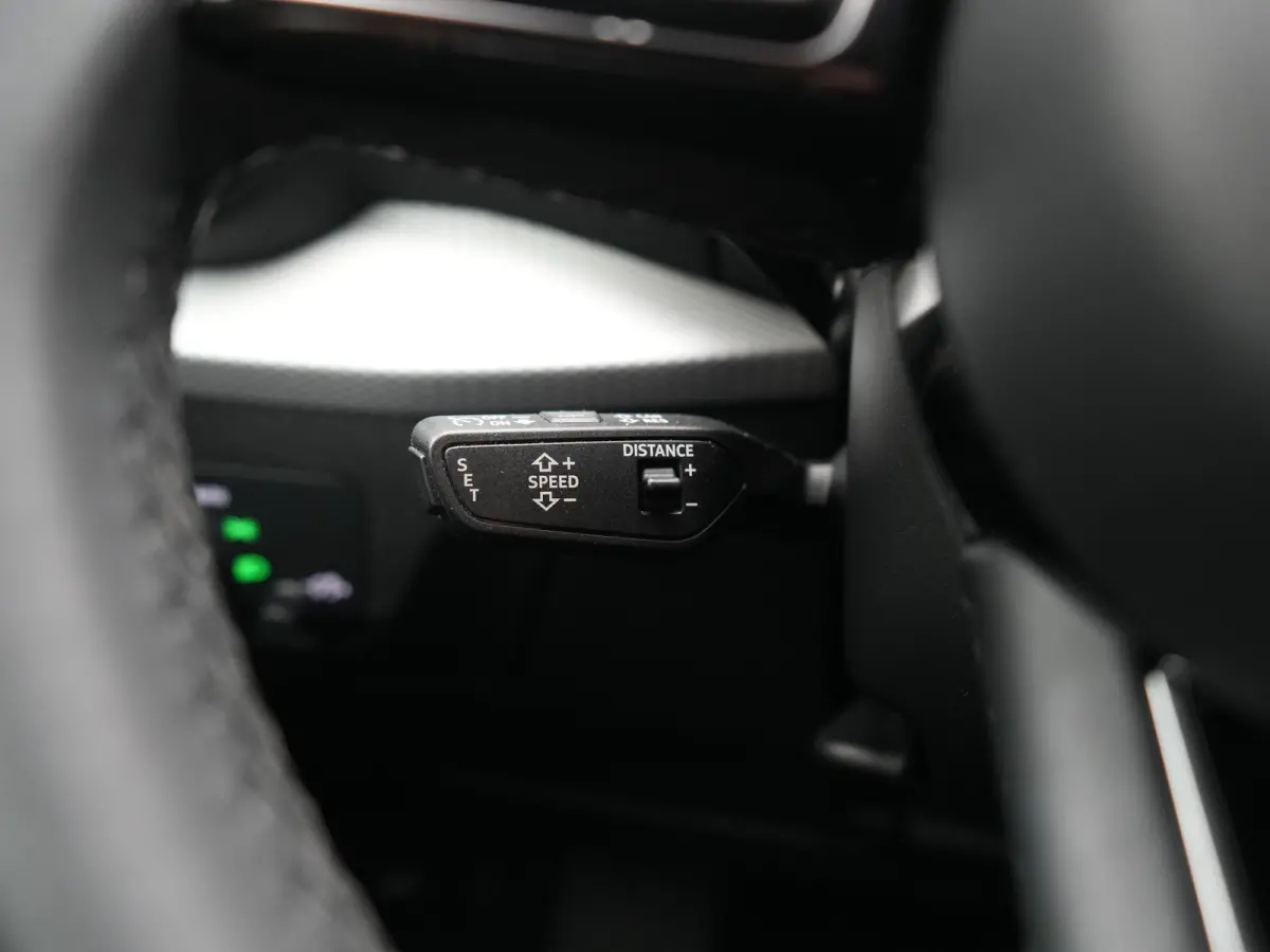 35 TFSI Advanced edition 150pk AUTOMAAT | Adaptive Cruise | Camera | Matrix LED | Keyless Entry | Voorstoelen Verwarmd | Apple Carplay | DAB | Lane Assist |