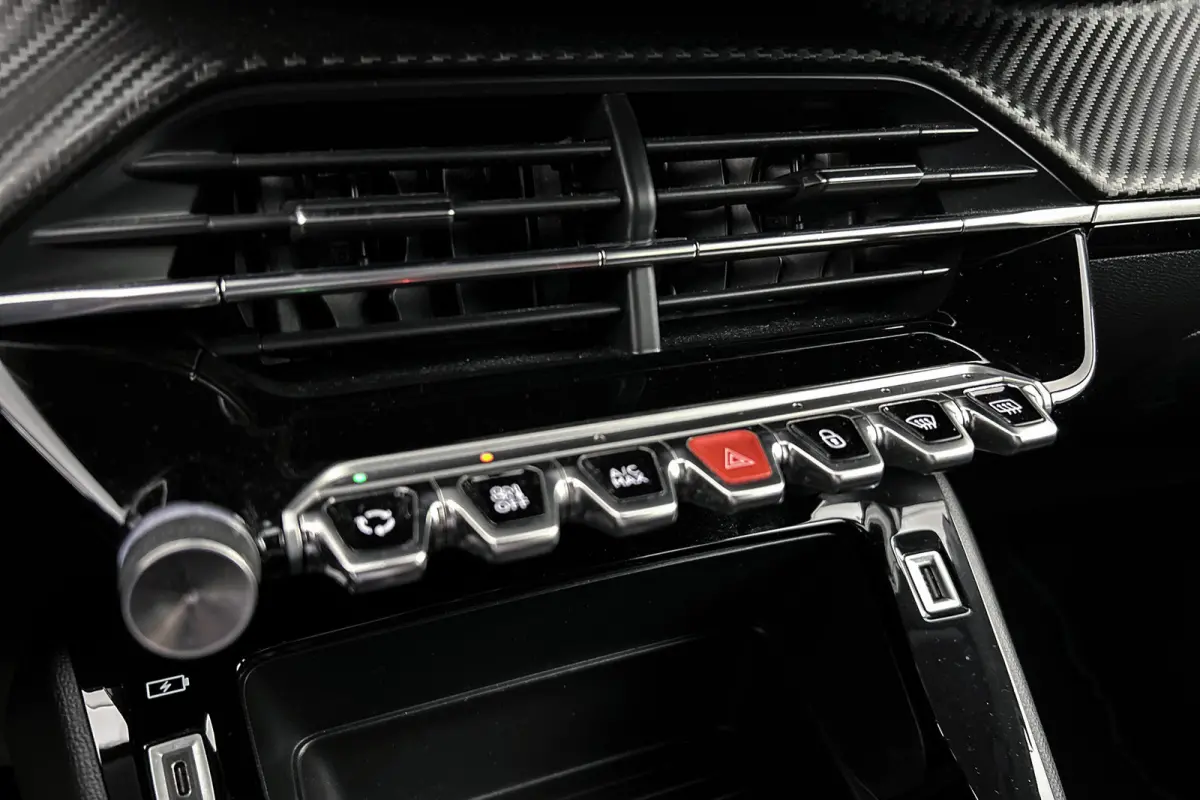 1.2 PureTech | LED | Airco | Navigatie | Apple Carplay