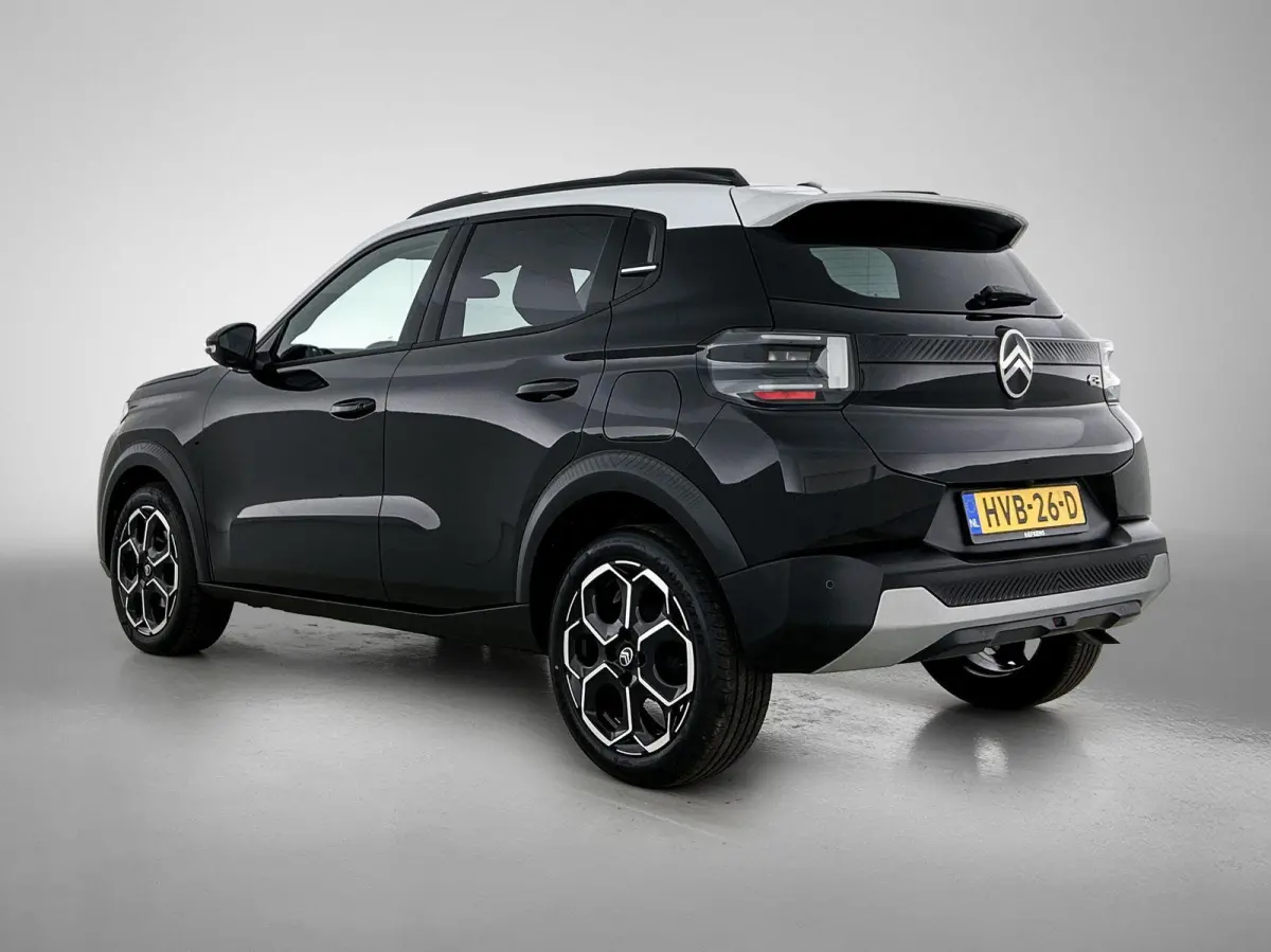 1.2 100pk Max | AppleCarplay/AndroidAuto | LED | Camera | Climate Control | Cruise Control | Privacy Glass | Navigatie | Isofix | Two-Tone | Parkeersensoren | DAB Radio |