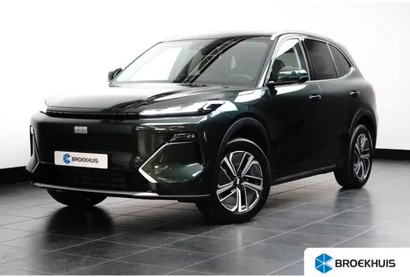 1.5 Pro | Camera | Carplay | Leder | Adaptieve Cruise | Achterbank in delen neerklapbaar | Achterruitverwarming | Airco (automatisch)