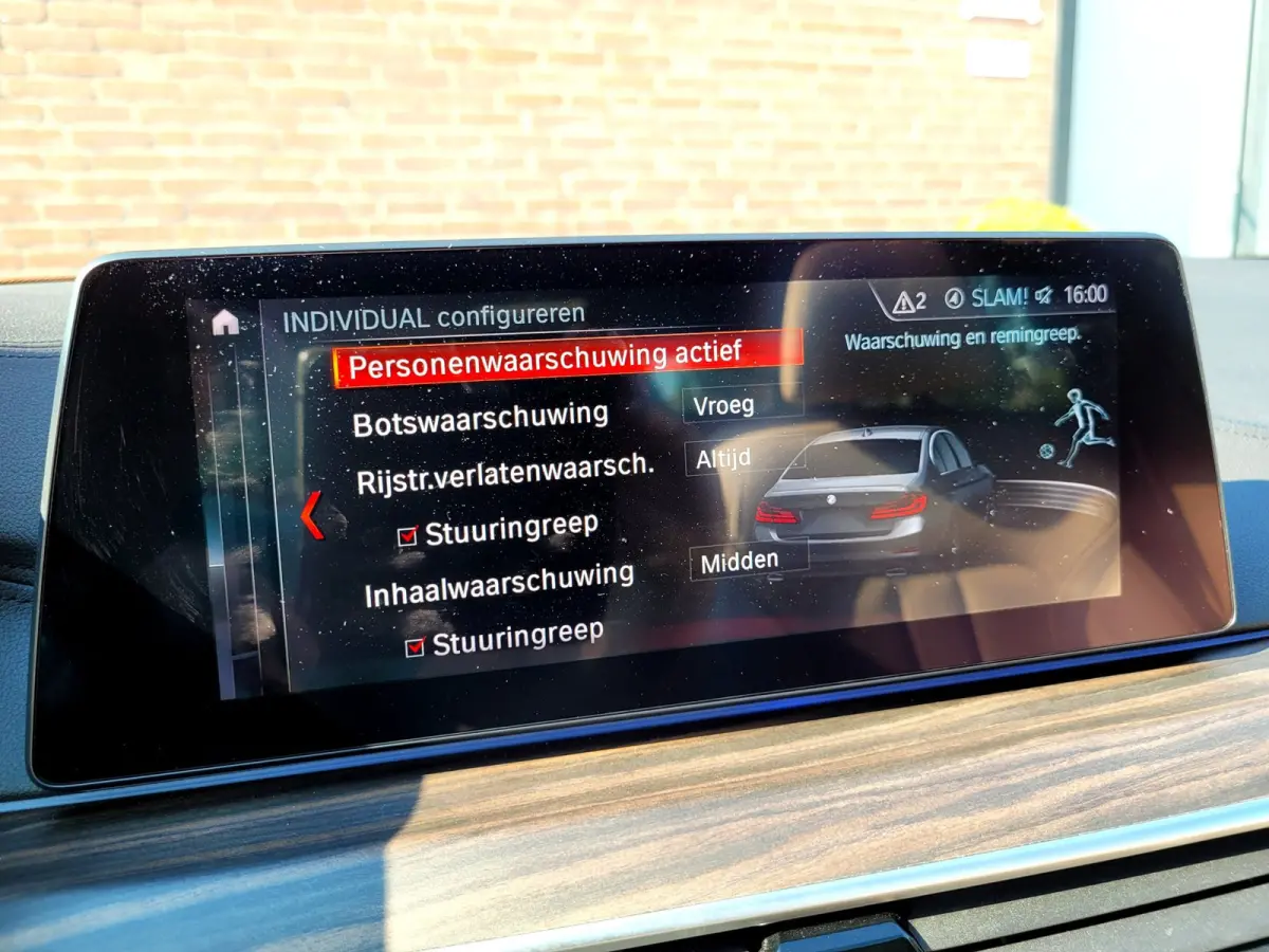 540i M-sport, Schuifdak, ACC, Trekhaak, VOL! (1e Eig. NL NAP) - Alvit Grau
