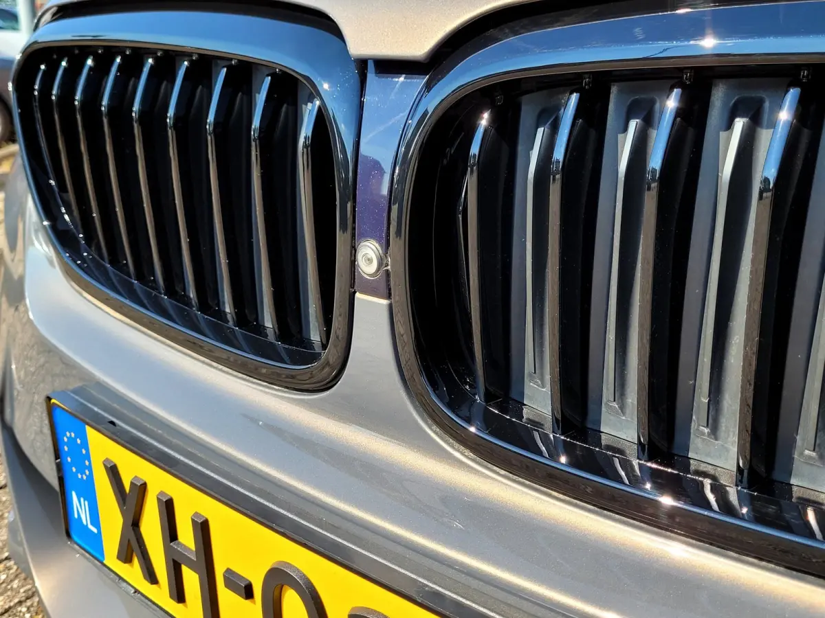 540i M-sport, Schuifdak, ACC, Trekhaak, VOL! (1e Eig. NL NAP) - Alvit Grau