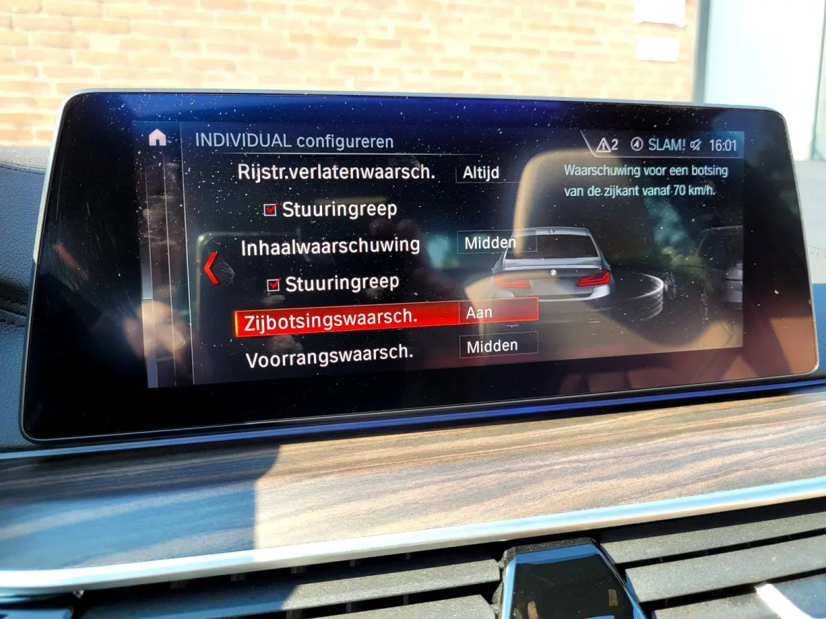 540i M-sport, Schuifdak, ACC, Trekhaak, VOL! (1e Eig. NL NAP) - Alvit Grau