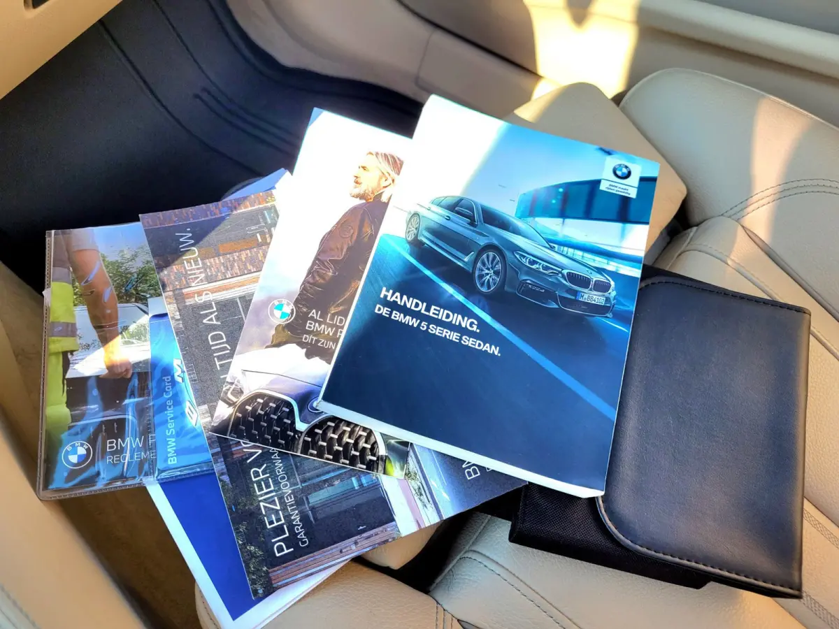 540i M-sport, Schuifdak, ACC, Trekhaak, VOL! (1e Eig. NL NAP) - Alvit Grau