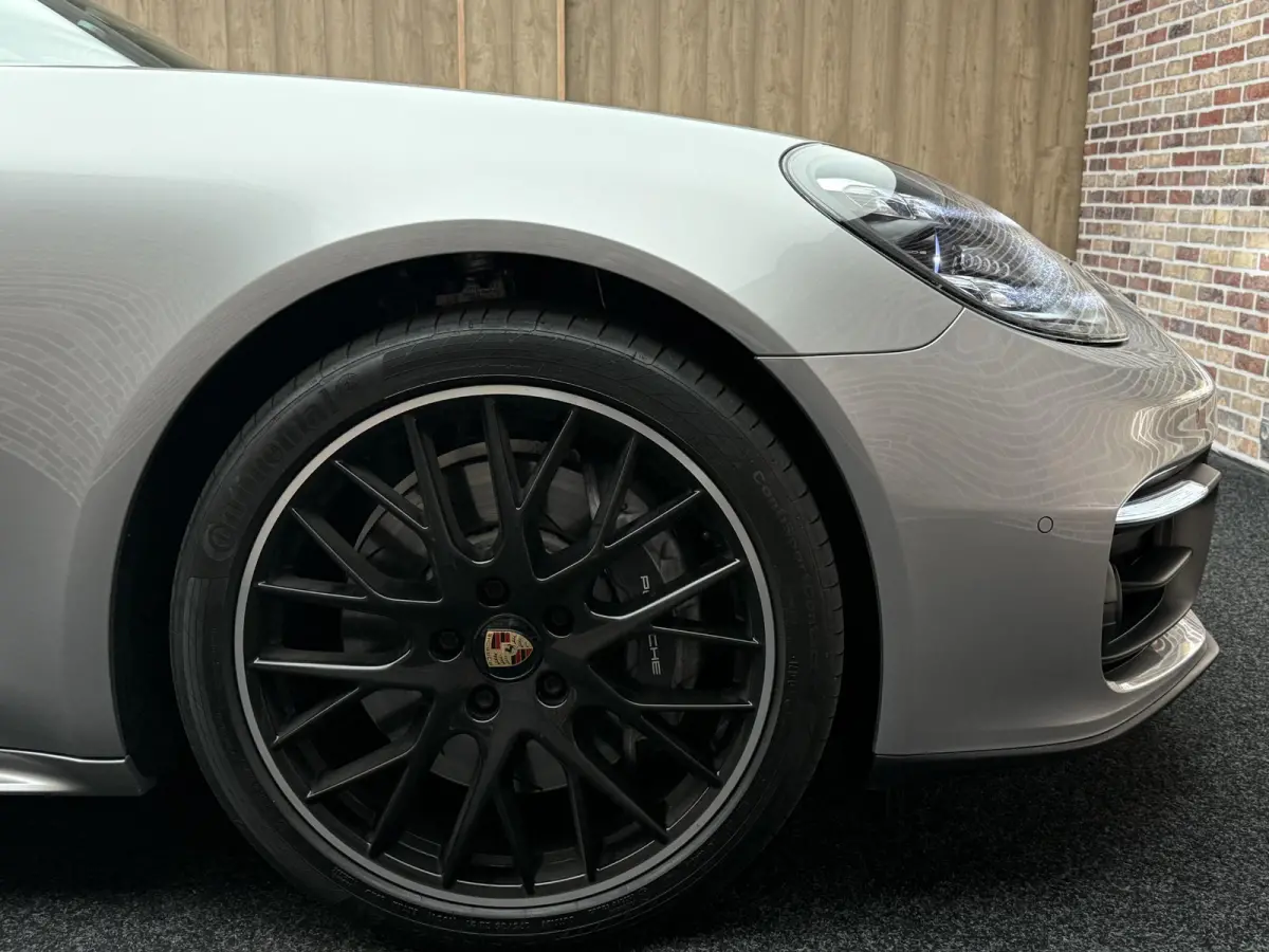 2.9 4 E-Hybrid P Approved 03-2028