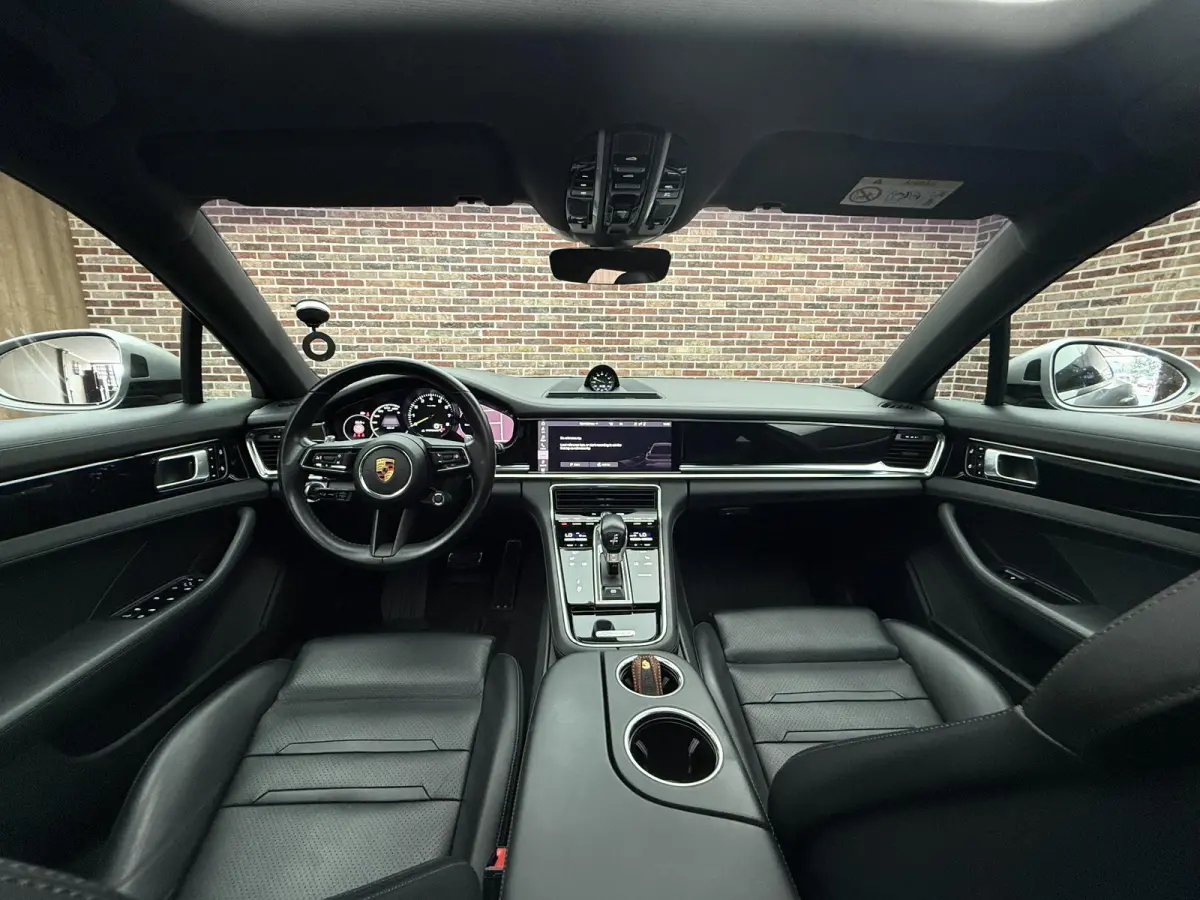 2.9 4 E-Hybrid P Approved 03-2028