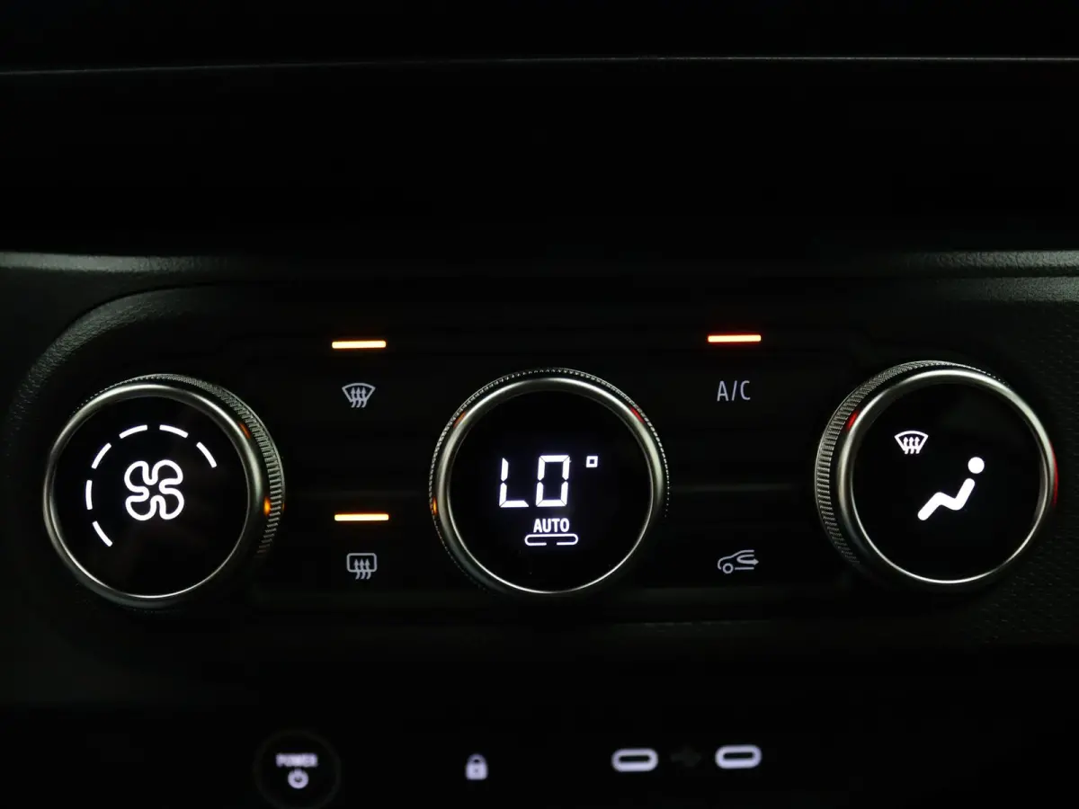 urban range techno 27.5 kWh Apple Carplay/Android Auto | Climate