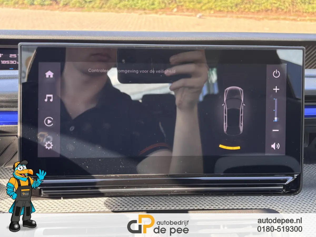 1.2 Turbo 100pk Plus GARANTIE/INCL.BTW/DISTRIBUTIEKETTING/CARPLAY/CRUISE/AIRCO/LICHTMETAAL rijklaarprijs!