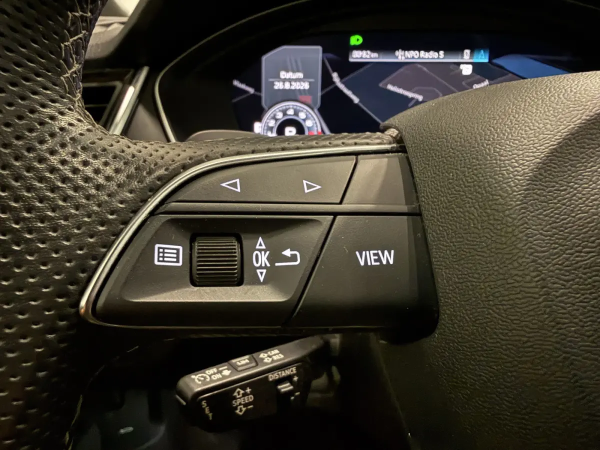 55 TFSI e quattro 3x S-Line PANO/LUCHTVERING/TREKHAAK/B&O/21"SQ5/MATRIX/ACC/SOH 98,6%/CARPLAY/STANDKACHEL/CAMERA/BLACK-OPTIC/MYTHOSSCHWARZ/VOLLEDIG AUDI DEALER HISTORIE,NET OH BEURT GEHAD