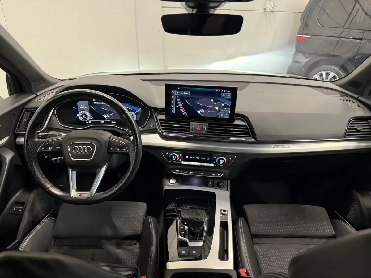 55 TFSI e quattro 3x S-Line PANO/LUCHTVERING/TREKHAAK/B&O/21"SQ5/MATRIX/ACC/SOH 98,6%/CARPLAY/STANDKACHEL/CAMERA/BLACK-OPTIC/MYTHOSSCHWARZ/VOLLEDIG AUDI DEALER HISTORIE,NET OH BEURT GEHAD