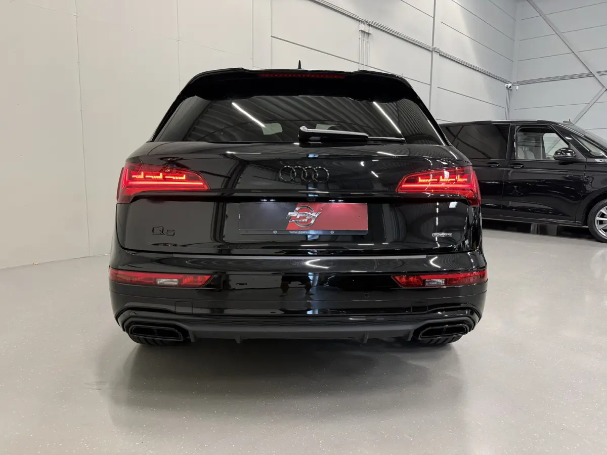 55 TFSI e quattro 3x S-Line PANO/LUCHTVERING/TREKHAAK/B&O/21"SQ5/MATRIX/ACC/SOH 98,6%/CARPLAY/STANDKACHEL/CAMERA/BLACK-OPTIC/MYTHOSSCHWARZ/VOLLEDIG AUDI DEALER HISTORIE,NET OH BEURT GEHAD