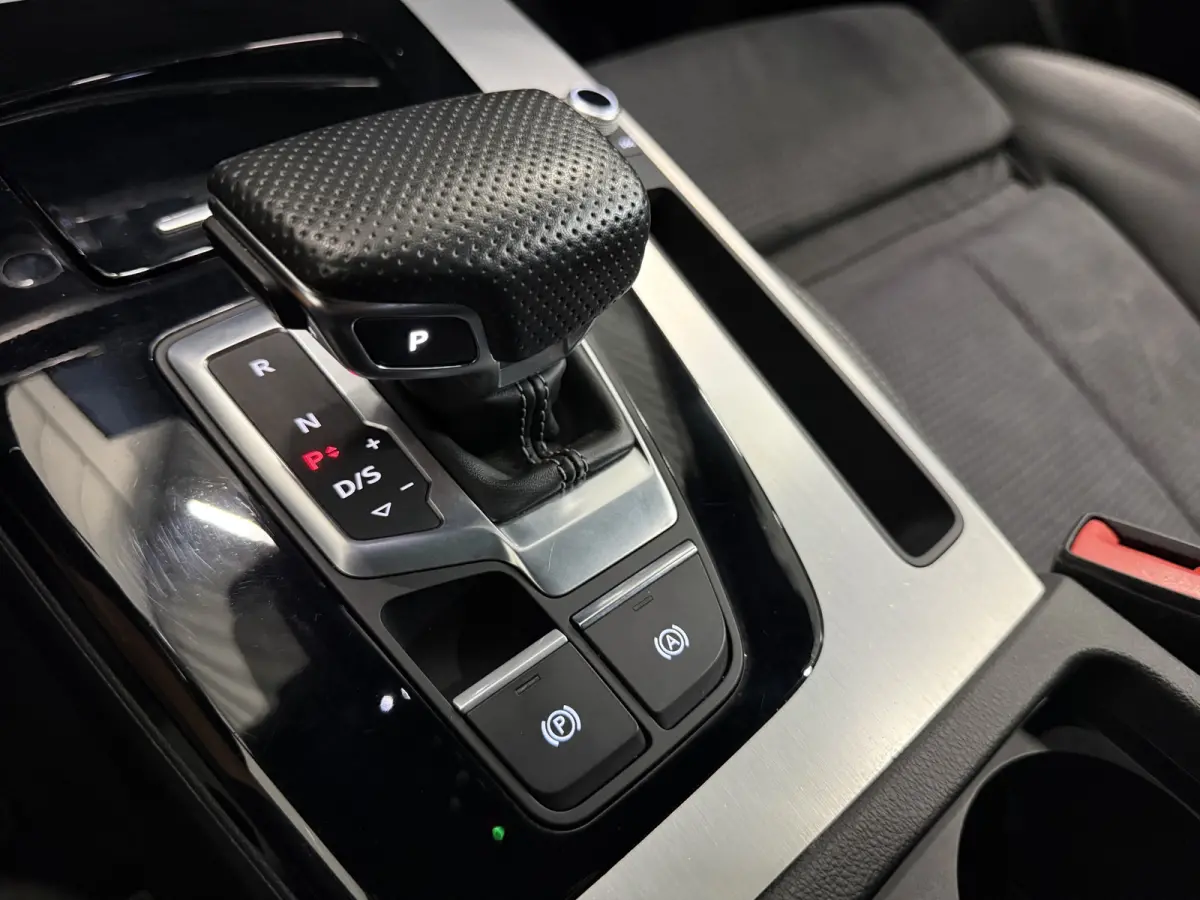 55 TFSI e quattro 3x S-Line PANO/LUCHTVERING/TREKHAAK/B&O/21"SQ5/MATRIX/ACC/SOH 98,6%/CARPLAY/STANDKACHEL/CAMERA/BLACK-OPTIC/MYTHOSSCHWARZ/VOLLEDIG AUDI DEALER HISTORIE,NET OH BEURT GEHAD
