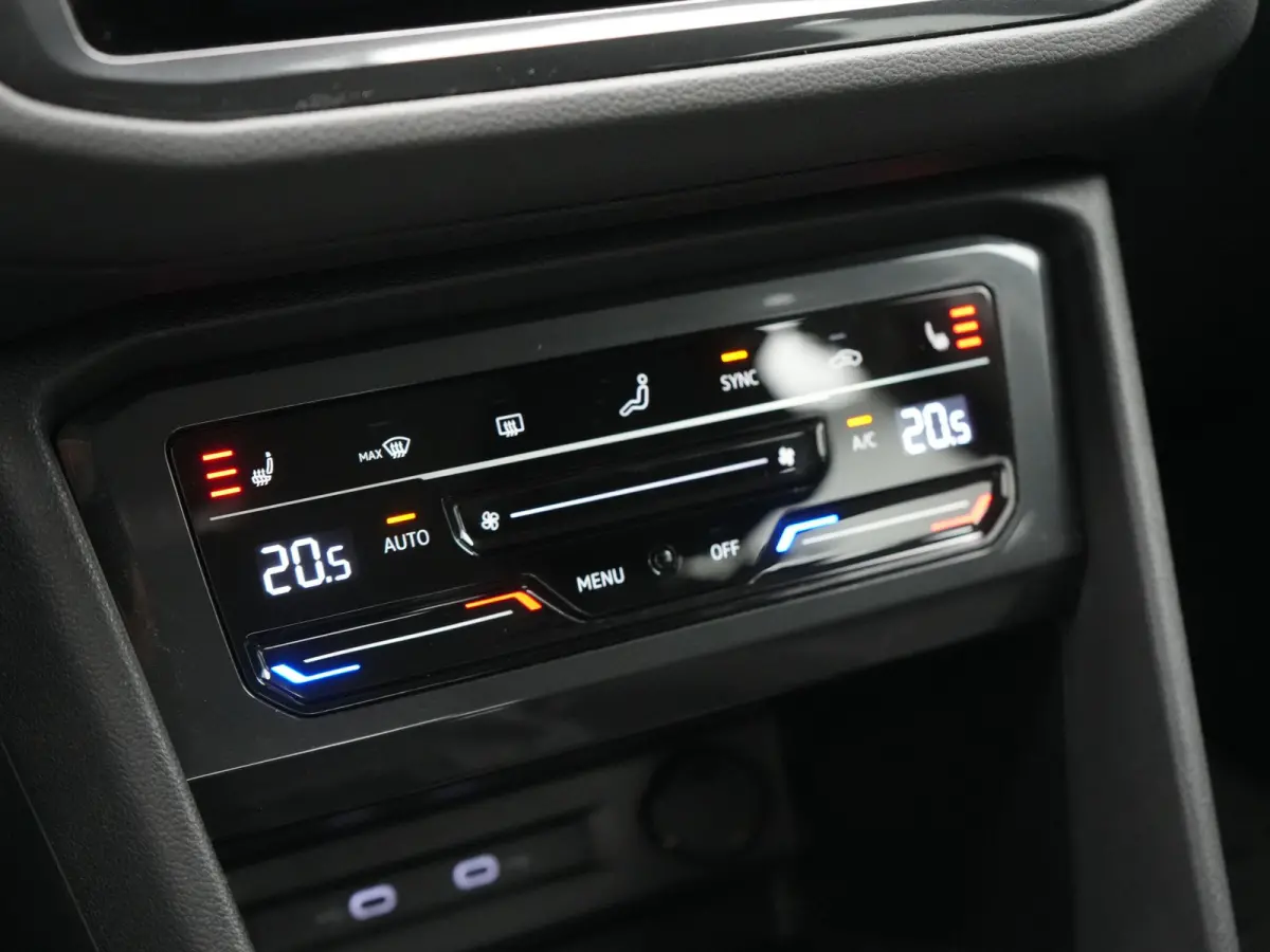 1.4 TSI eHybrid Life PHEV 245pk | Trekhaak Af Fabriek | Adaptive Cruise | Stoelen & Stuur Verwarmd | Navigatie | Virtual Cockpit | DAB | Plug In Hybrid |
