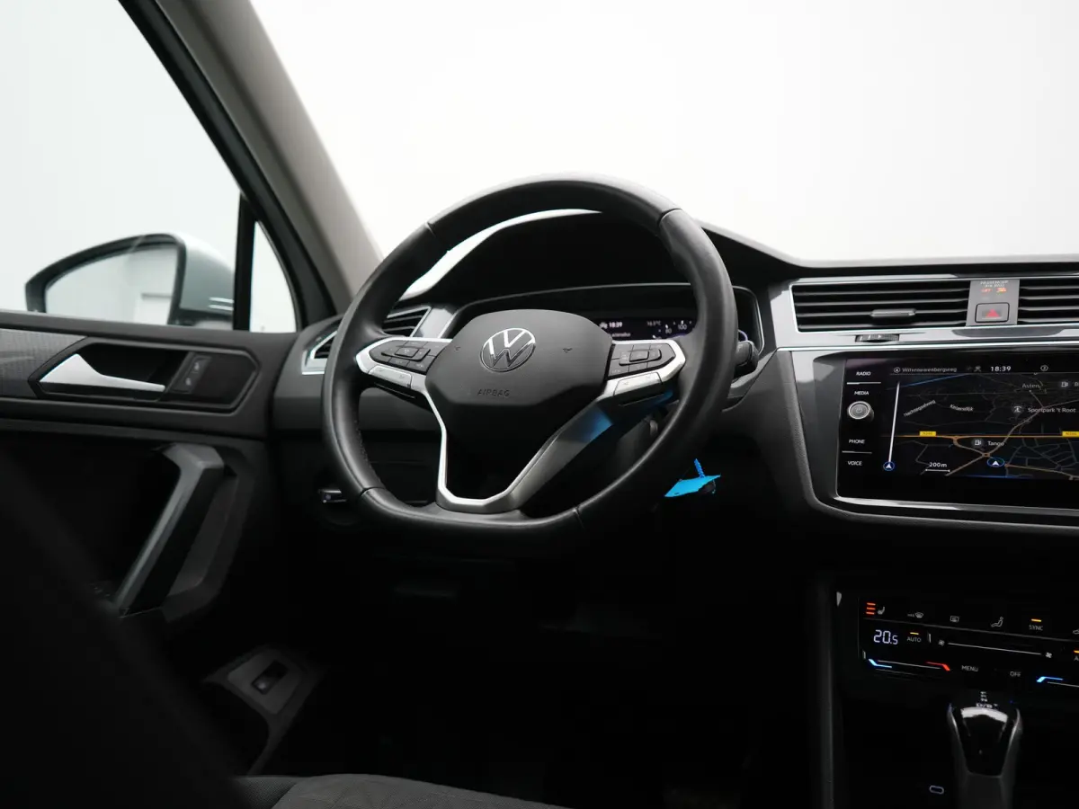 1.4 TSI eHybrid Life PHEV 245pk | Trekhaak Af Fabriek | Adaptive Cruise | Stoelen & Stuur Verwarmd | Navigatie | Virtual Cockpit | DAB | Plug In Hybrid |
