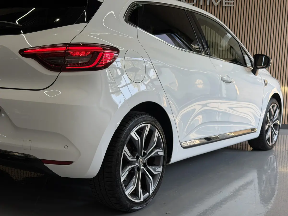 1.3 TCe 130pk Edition One | Groot navi | Stoel&Stuurverwarming | Dodehoek | Bose | Carplay | Camera 100% onderhouden!