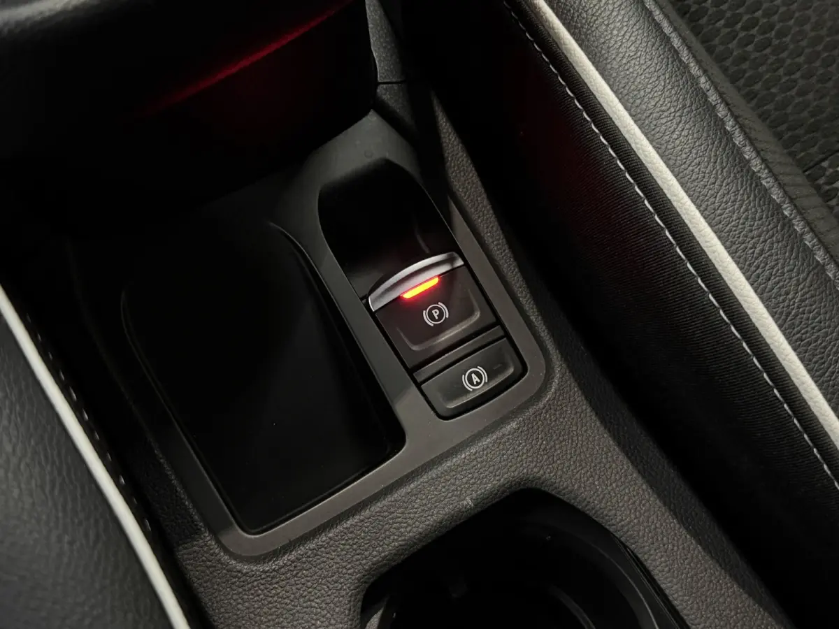 1.3 TCe 130pk Edition One | Groot navi | Stoel&Stuurverwarming | Dodehoek | Bose | Carplay | Camera 100% onderhouden!