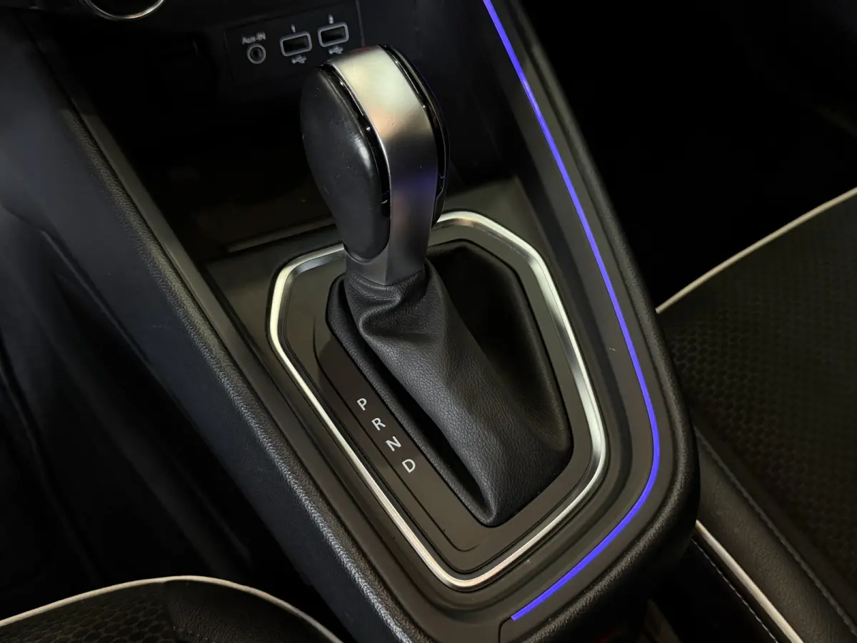 1.3 TCe 130pk Edition One | Groot navi | Stoel&Stuurverwarming | Dodehoek | Bose | Carplay | Camera 100% onderhouden!