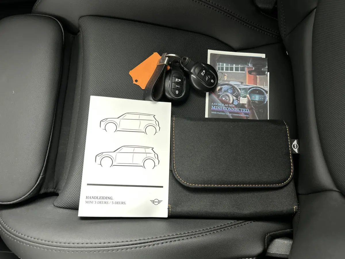 1.5 Aut. Cooper Camden Black-Pack Leder/Sportstoel/Digi.Dashboard