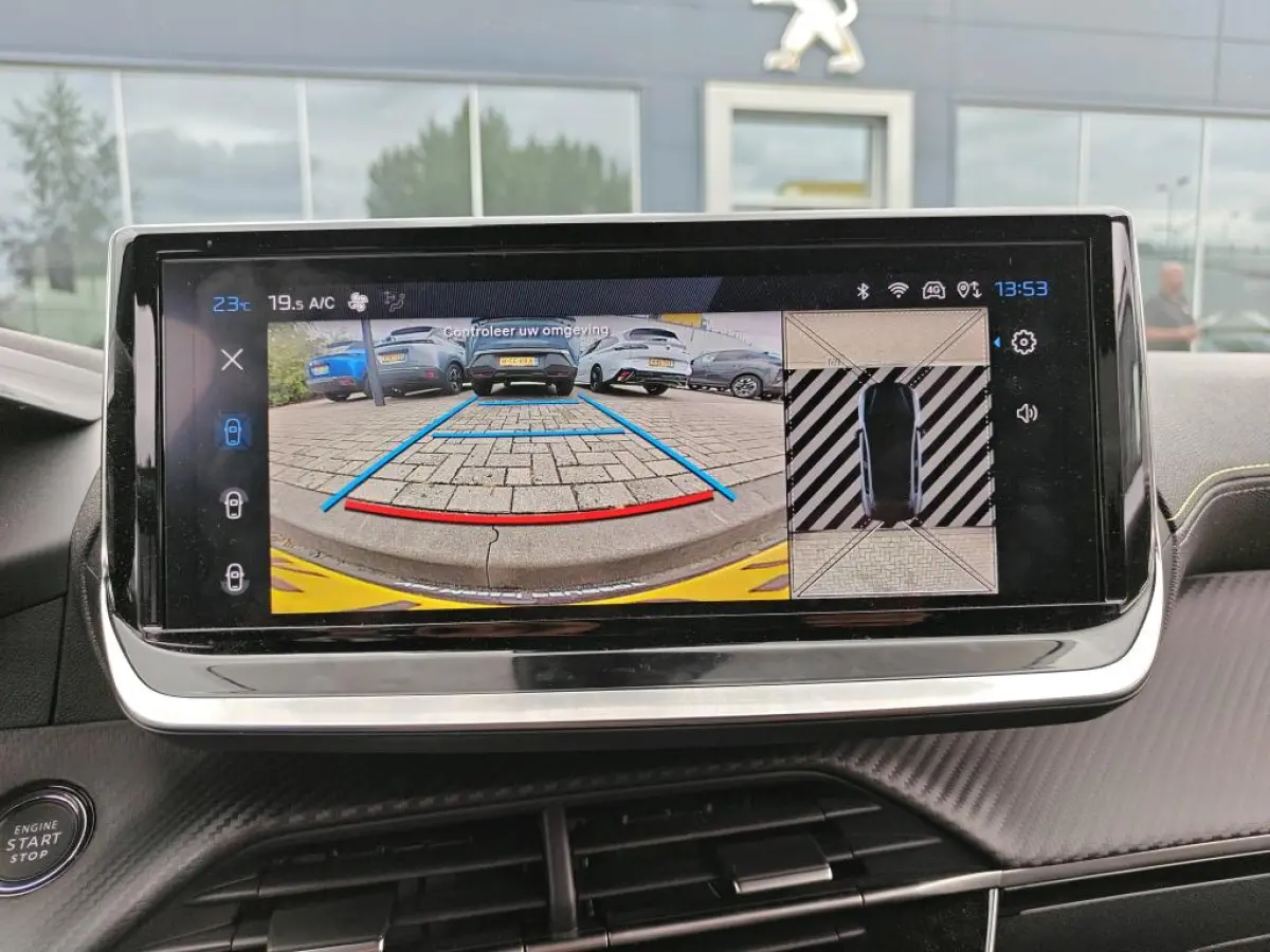 1.2 PureTech 100 GT | Navigatie | Camera voor + achter | Panoramadak | Nieuw model | Apple carplay |