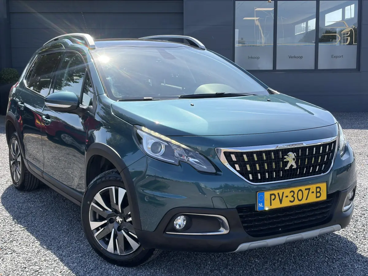 1.2 PureTech Allure ✓1e Eigenaar✓D-riem vv in 2025✓110pk✓Navi✓Pano✓Carplay✓Pdc V+A✓Lm velgen✓N.A.P✓Halfleder✓Clima✓Apk tot 10-2027