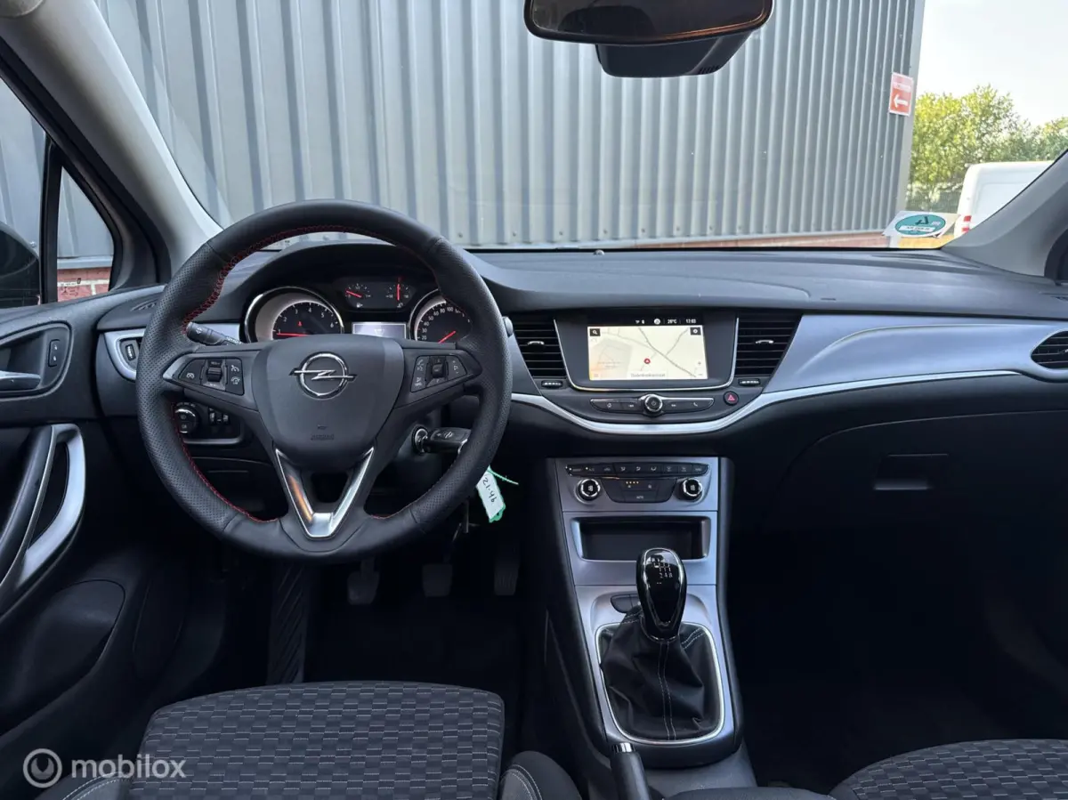 1.2 Business Executive Cruise Led Carplay NL Auto Camera 2020