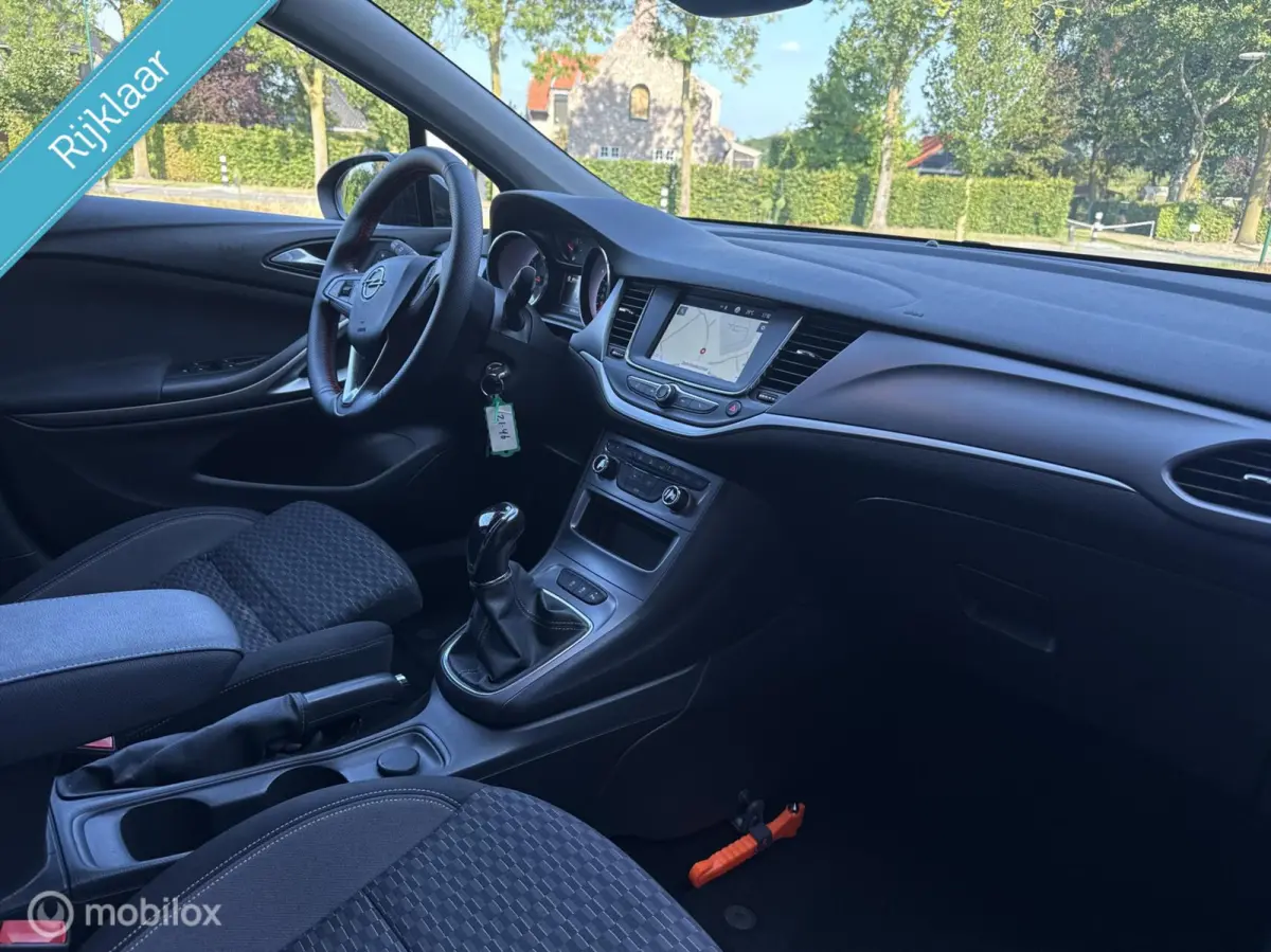 1.2 Business Executive Cruise Led Carplay NL Auto Camera 2020
