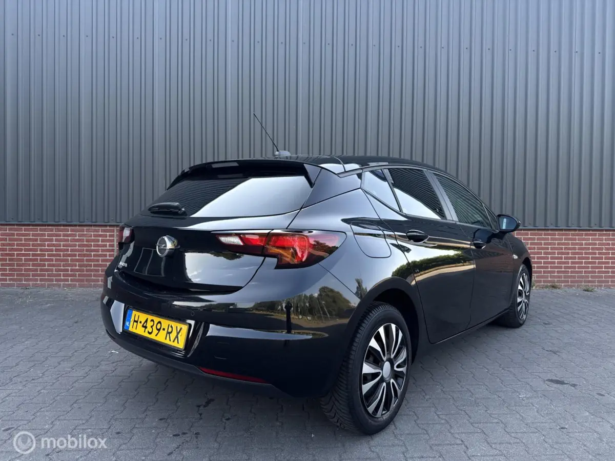 1.2 Business Executive Cruise Led Carplay NL Auto Camera 2020