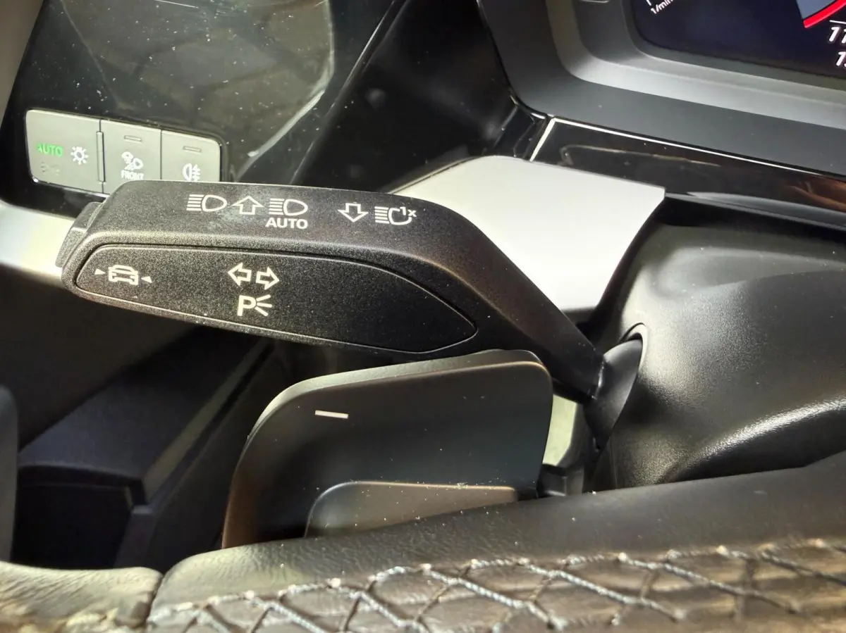 30 TFSI Advanced edition Automaat | Sportstoelen | LED verlichting | Climate & cruise control | Apple CarPlay/Android Auto | Navigatiesysteem | DAB ontvangst | Parkeersensoren achter