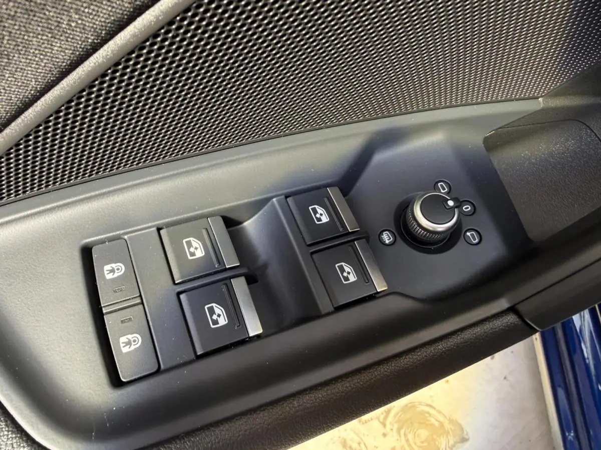 30 TFSI Advanced edition Automaat | Sportstoelen | LED verlichting | Climate & cruise control | Apple CarPlay/Android Auto | Navigatiesysteem | DAB ontvangst | Parkeersensoren achter