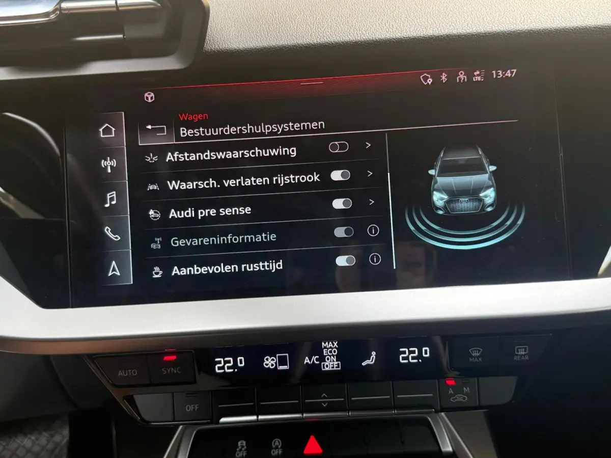 30 TFSI Advanced edition Automaat | Sportstoelen | LED verlichting | Climate & cruise control | Apple CarPlay/Android Auto | Navigatiesysteem | DAB ontvangst | Parkeersensoren achter