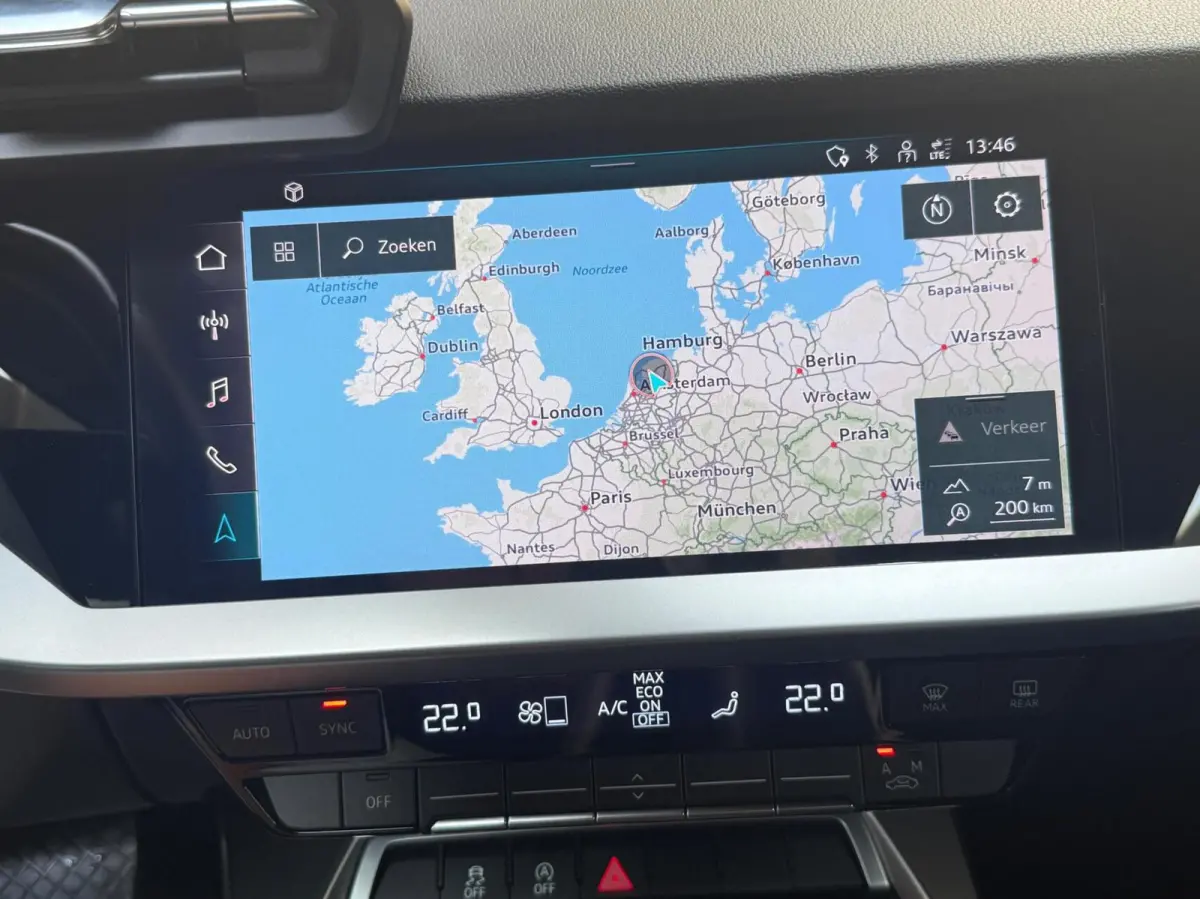 30 TFSI Advanced edition Automaat | Sportstoelen | LED verlichting | Climate & cruise control | Apple CarPlay/Android Auto | Navigatiesysteem | DAB ontvangst | Parkeersensoren achter